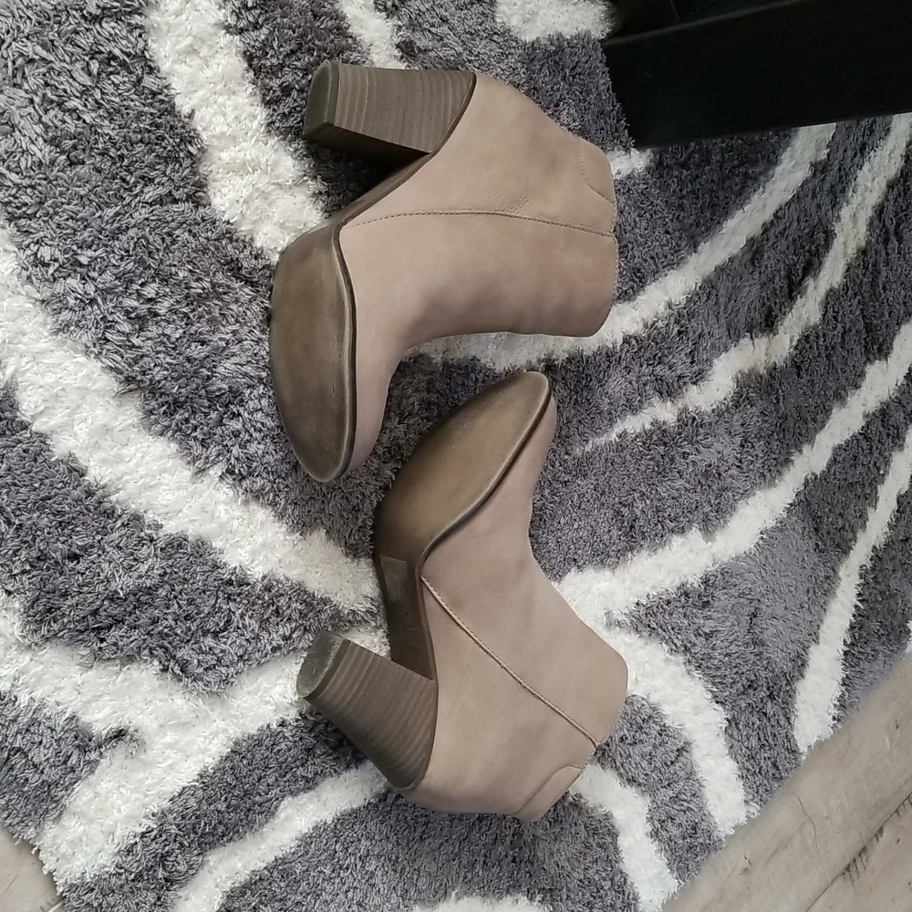 Aldo heeled booties - Picture 7 of 10